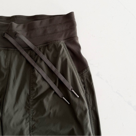 lululemon dance studio jogger 29” olive - Picture 5 of 16